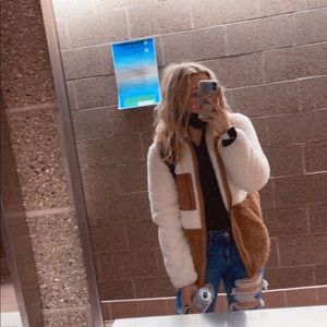 Meet your Posher, Coryna